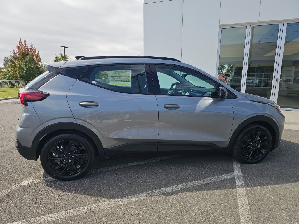 New 2027 Chevrolet Bolt RS w/ Technology Package FWD image 8