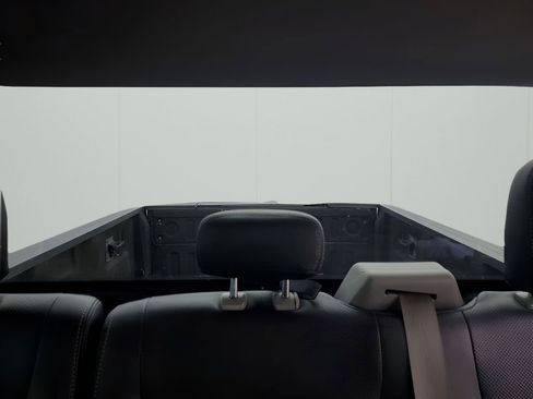 Used 2019 Ford F250 XL w/ STX Appearance Package image 25