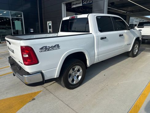 Used 2025 RAM 1500 Big Horn AWD/4WD image 6