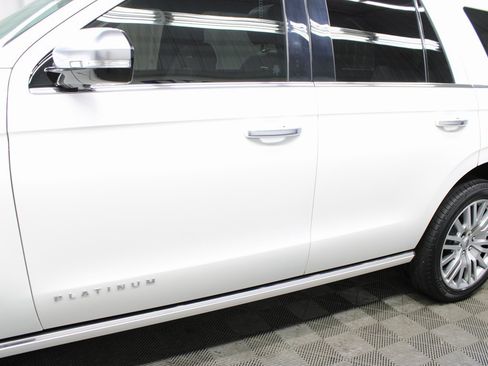 Used 2024 Ford Expedition Platinum image 50