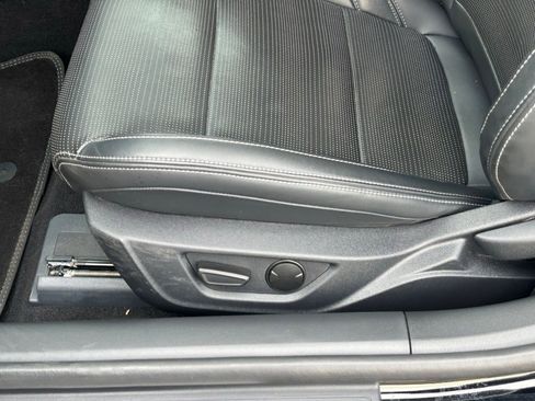 Used 2024 Ford Mustang GT Premium image 15