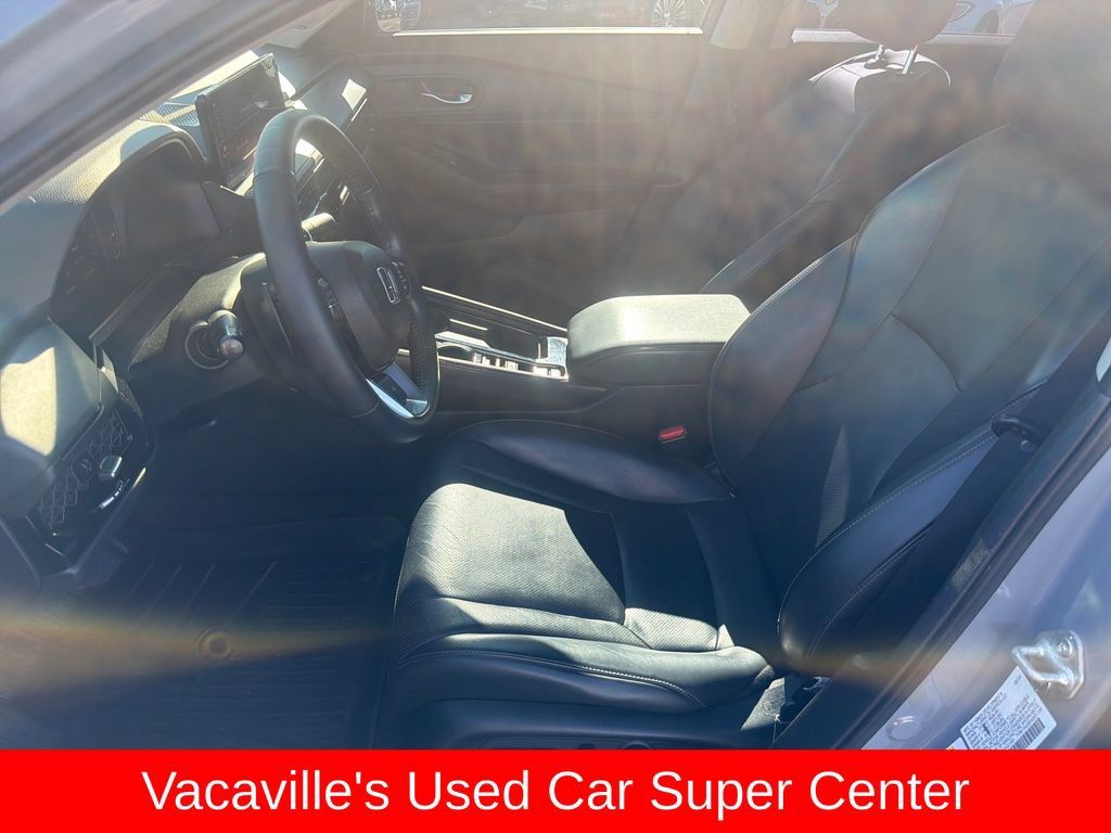 Used 2025 Honda Accord Touring image 9