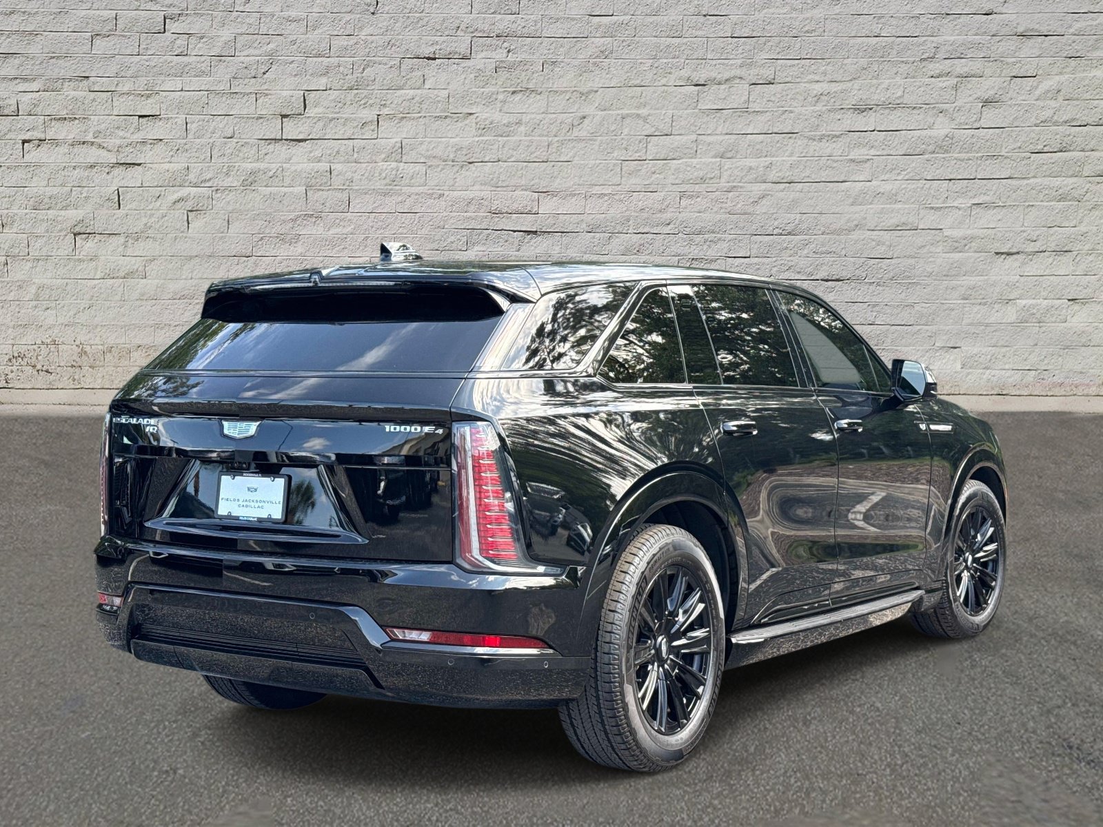 New 2026 Cadillac Escalade IQ Luxury 1 w/ LPO, Floor Liner Package AWD/4WD image 5