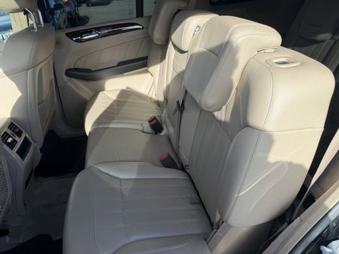 Used 2015 Mercedes-Benz GL 450 4MATIC image 10