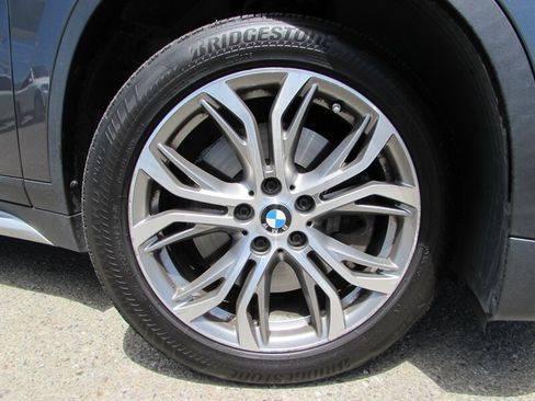 Used 2017 BMW X1 xDrive28i AWD/4WD image 35