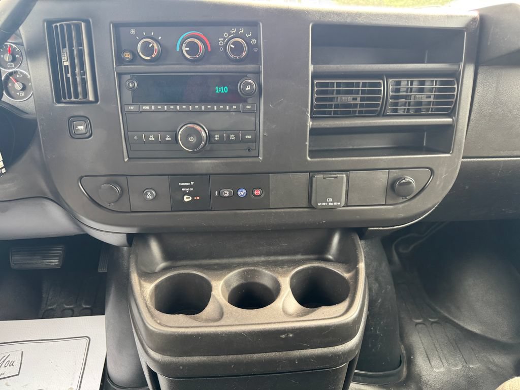 Used 2022 Chevrolet Express 3500 Extended w/ Driver Convenience Package RWD image 28