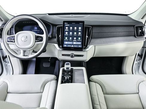 New 2026 Volvo XC90 T8 Ultra w/ Protection Package Premier AWD/4WD image 18