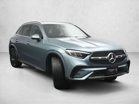 Certified 2026 Mercedes-Benz GLC 300 4MATIC image 4