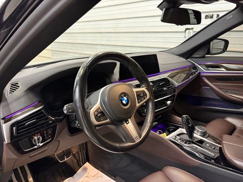 Used 2020 BMW M550i xDrive w/ Premium Package AWD/4WD image 14