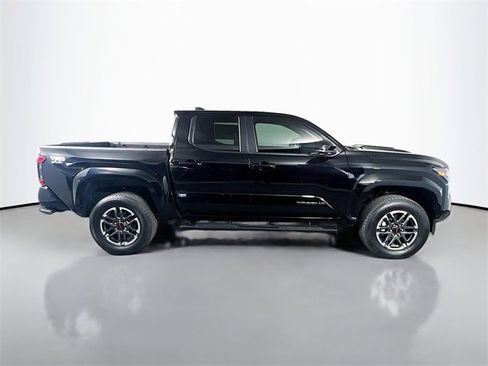 Used 2024 Toyota Tacoma TRD Sport image 8
