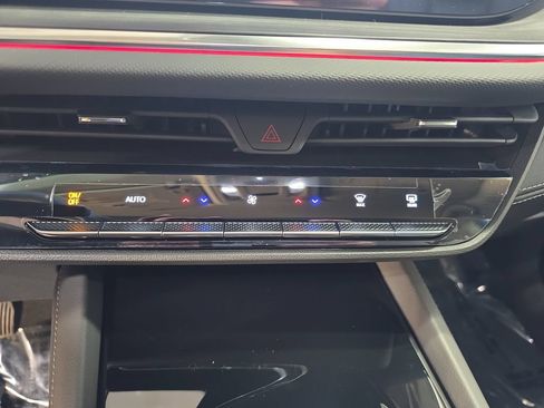 New 2026 Buick Envision Preferred AWD/4WD image 21