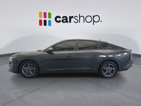 Used 2025 Kia K4 FWD image 2