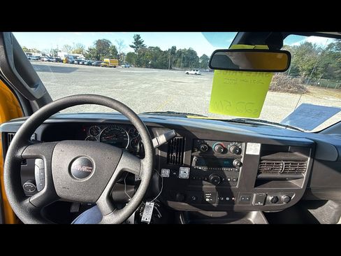 Used 2021 GMC Savana 3500 Extended w/ Power Convenience Package image 10