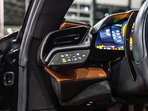 Used 2021 Ferrari SF90 Stradale image 8