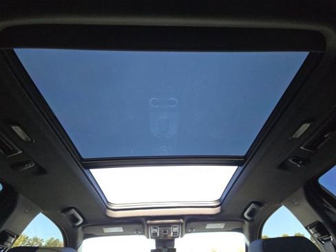 Used 2023 Chevrolet Tahoe High Country w/ Premium Package image 41