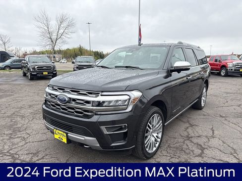Used 2024 Ford Expedition Max Platinum AWD/4WD image 3