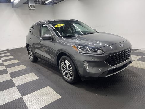 Used 2022 Ford Escape SEL w/ Technology Package AWD/4WD image 17