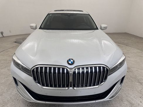 Used 2020 BMW 740i w/ Cold Weather Package RWD image 19