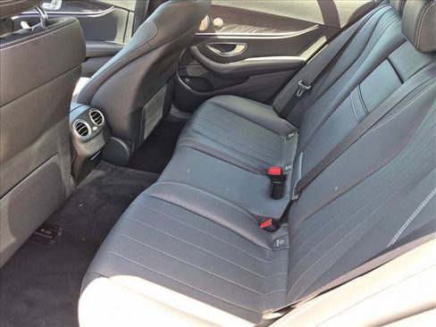 Used 2020 Mercedes-Benz E 350 4MATIC Sedan image 20