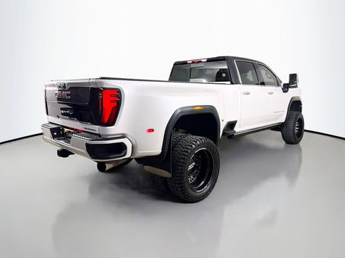 Used 2025 GMC Sierra 3500 Denali w/ Technology Package image 7