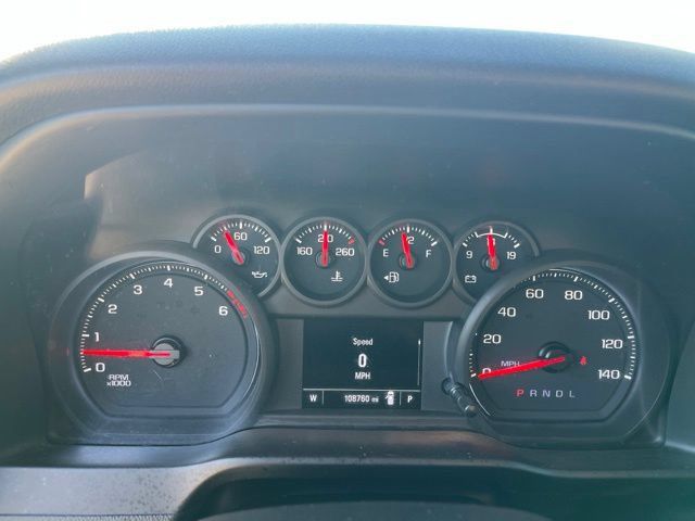 Used 2020 Chevrolet Silverado 1500 Custom w/ Custom Value Package RWD image 17