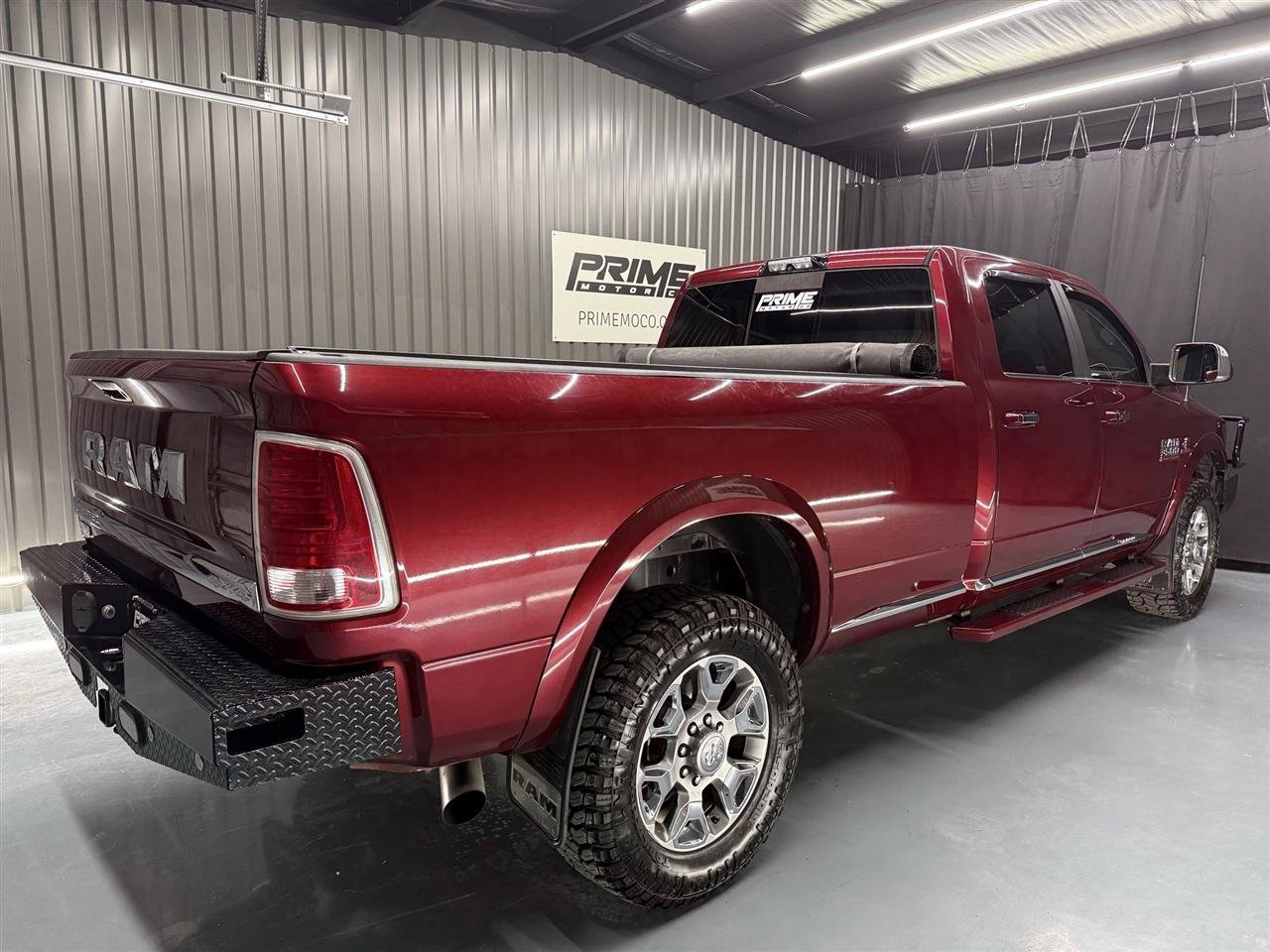 Used 2018 RAM 3500 Laramie Longhorn AWD/4WD image 3