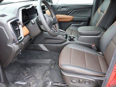 New 2025 GMC Canyon AT4 w/ Nightfall Edition image 43