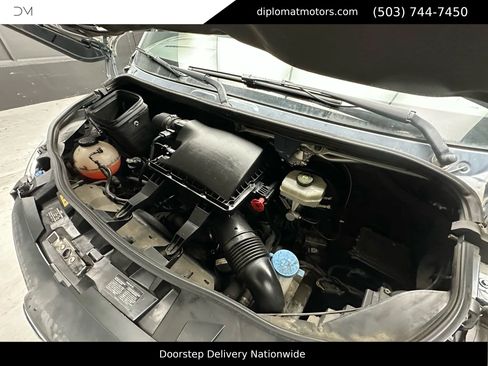 Used 2019 Mercedes-Benz Sprinter 170 image 40