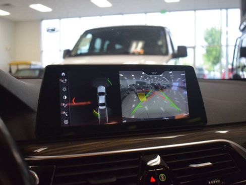 Used 2018 BMW 540i RWD image 56
