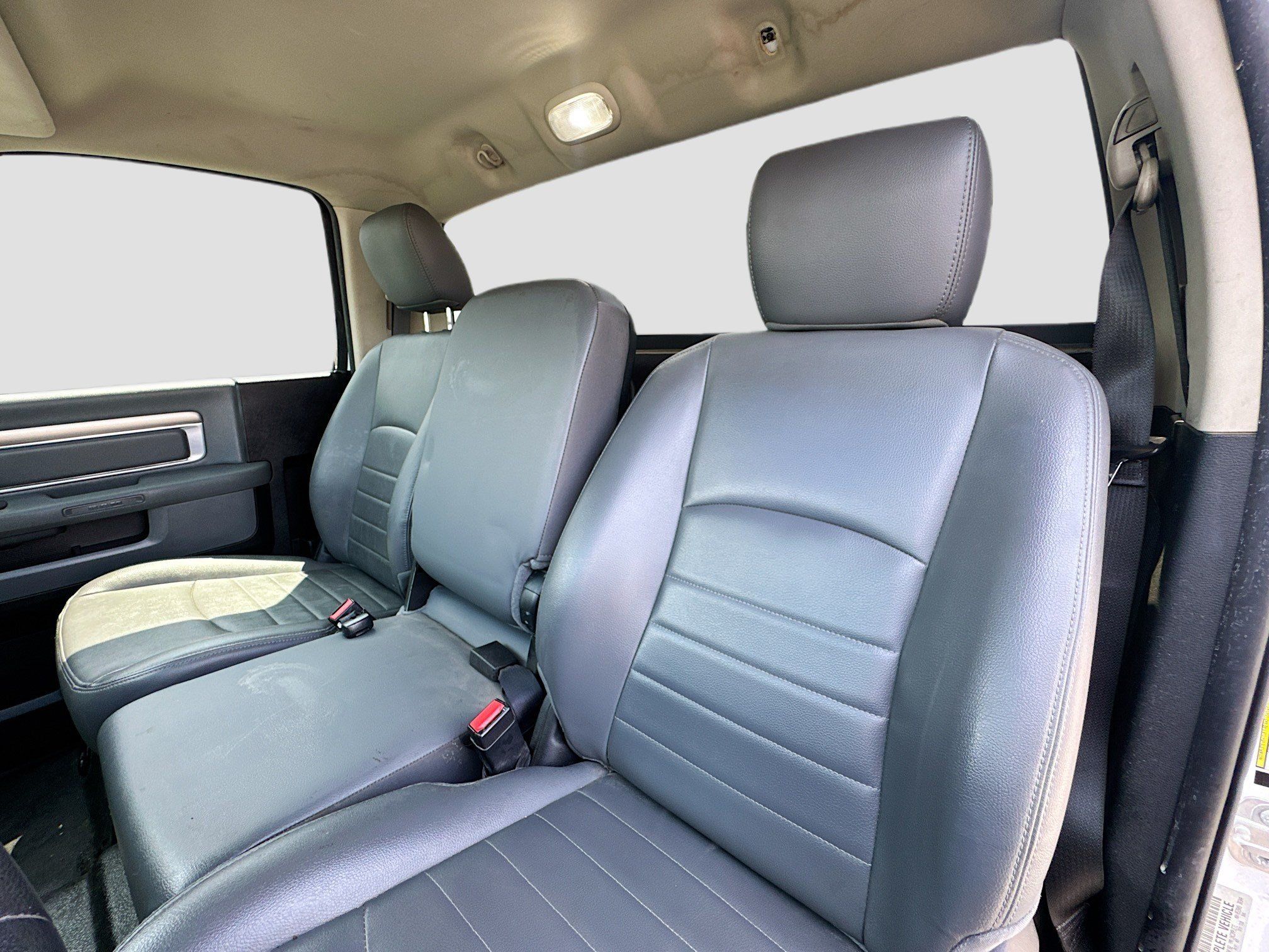 Used 2018 RAM 5500 Tradesman w/ Power & Remote Entry Group RWD image 15