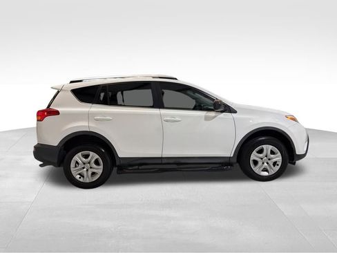 Used 2014 Toyota RAV4 LE image 5
