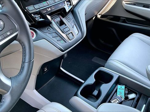 Certified 2023 Honda Odyssey EX-L image 15