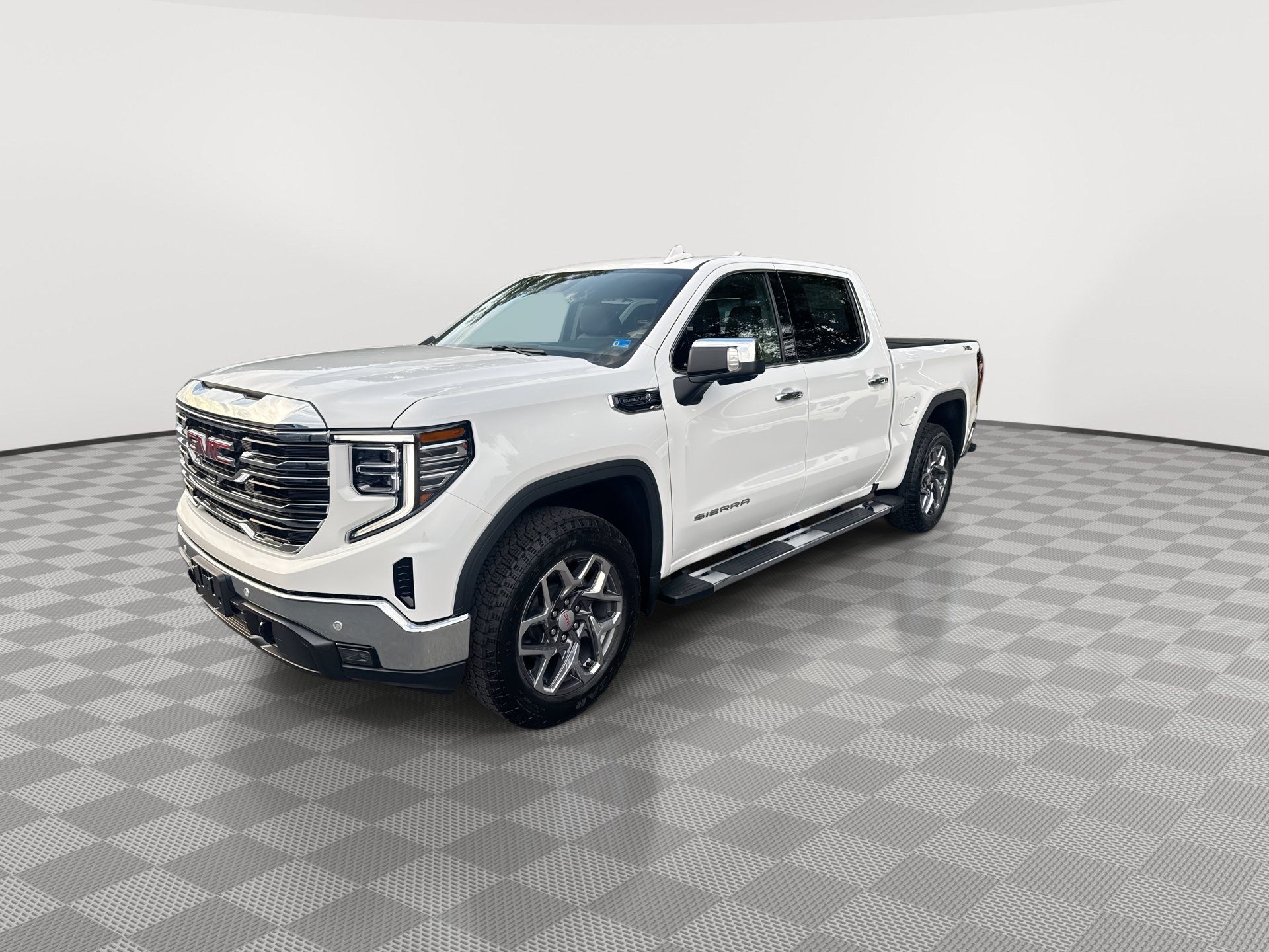 New 2026 GMC Sierra 1500 SLT w/ SLT Premium Plus Package AWD/4WD image 4
