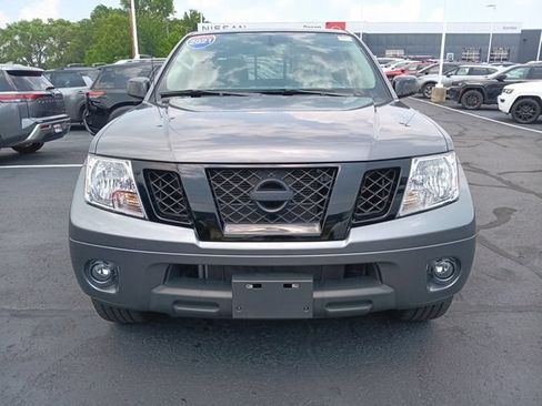 Certified 2021 Nissan Frontier SV w/ Midnight Edition Floor Mats AWD/4WD image 5