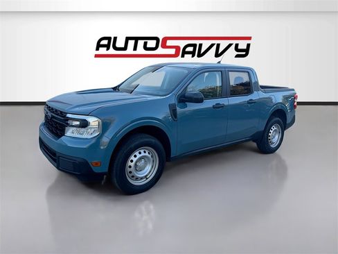 Used 2023 Ford Maverick XL image 3