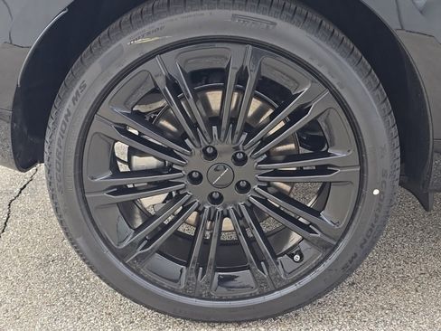 New 2026 Land Rover Range Rover SE image 6