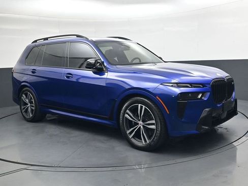 Used 2023 BMW X7 M60i w/ Executive Package image 2