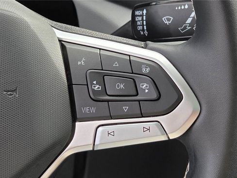 Certified 2023 Volkswagen Taos SEL AWD/4WD image 20