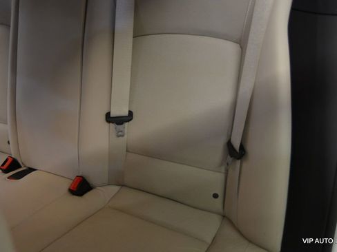 Used 2014 BMW 740i image 25