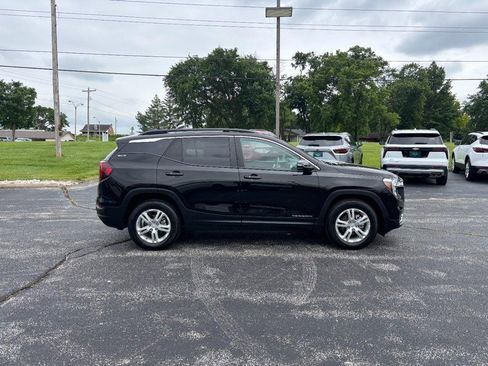 Certified 2023 GMC Terrain SLE w/ Driver Convenience Package FWD image 6