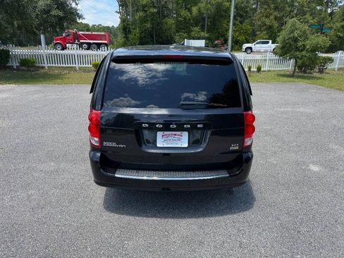 Used 2018 Dodge Grand Caravan GT FWD image 5
