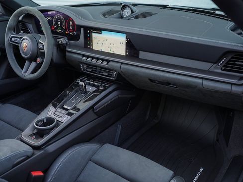 Used 2026 Porsche 911 Targa 4 GTS w/ Premium Package image 23
