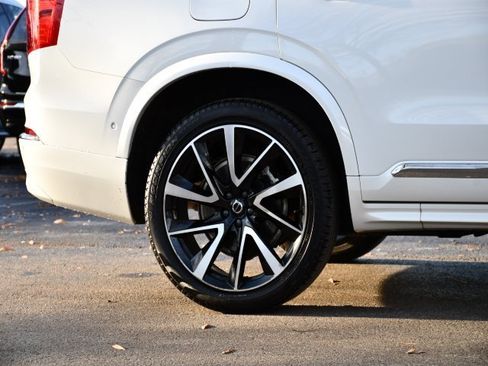 Certified 2024 Volvo XC90 B6 Plus w/ Protection Package image 10