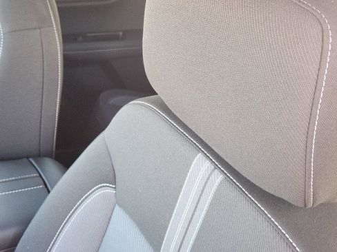 Used 2025 Chevrolet Blazer LT w/ Convenience Package image 16