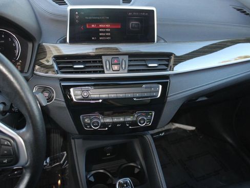 Used 2021 BMW X1 xDrive28i w/ Premium Package image 23
