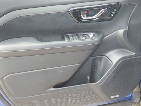 New 2026 Subaru Forester Touring AWD/4WD image 16