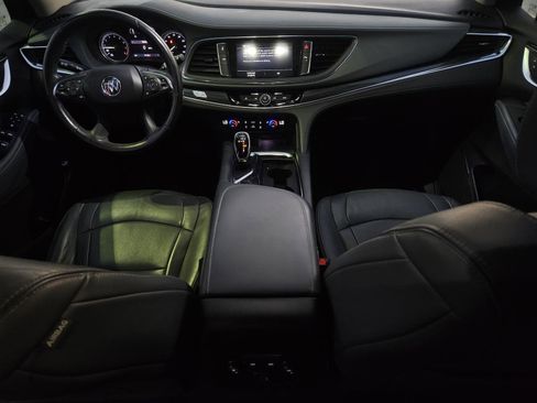 Used 2021 Buick Enclave Essence image 27