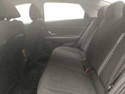 Used 2023 Hyundai Elantra SEL w/ Convenience Package image 18