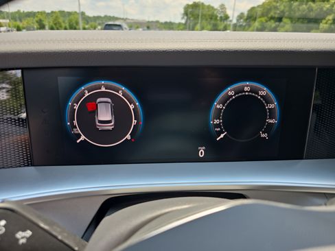 New 2025 Volkswagen Tiguan SE R-Line image 19