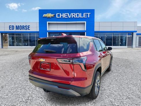 New 2026 Chevrolet Equinox LT w/ Convenience Package II FWD image 3